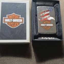Harley Davidson Never Used Zippo Lighter In The Box.