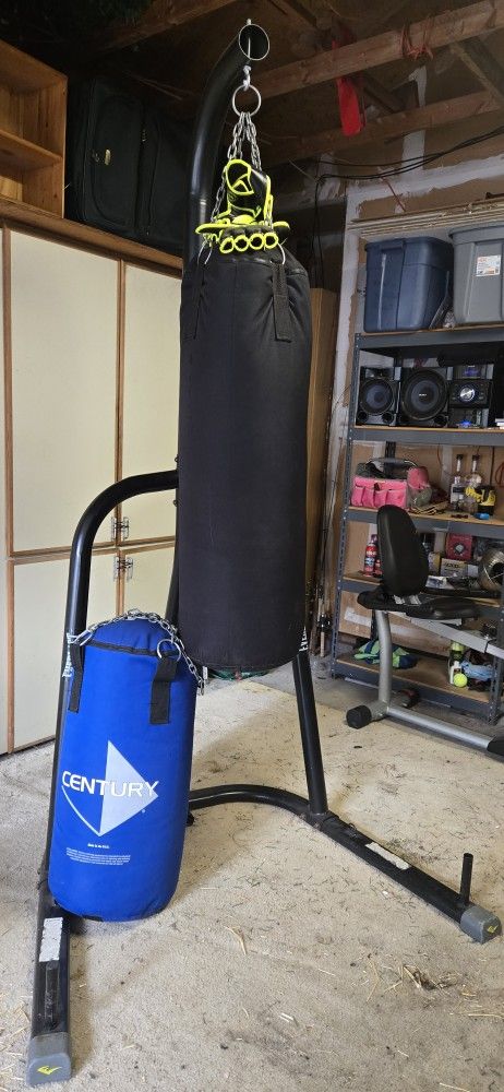 Everlasting BIG Punching Bag & Medium Bag With Stand