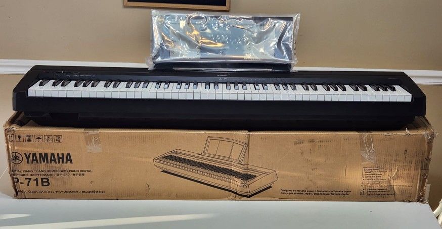 YAMAHA Weighted Action Digital with Sustain Pedal and Power Supply #745