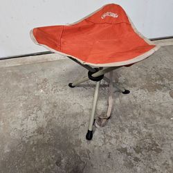 Bass Pro Shops Folding Tripod Stool – Compact & Lightweight 🎣