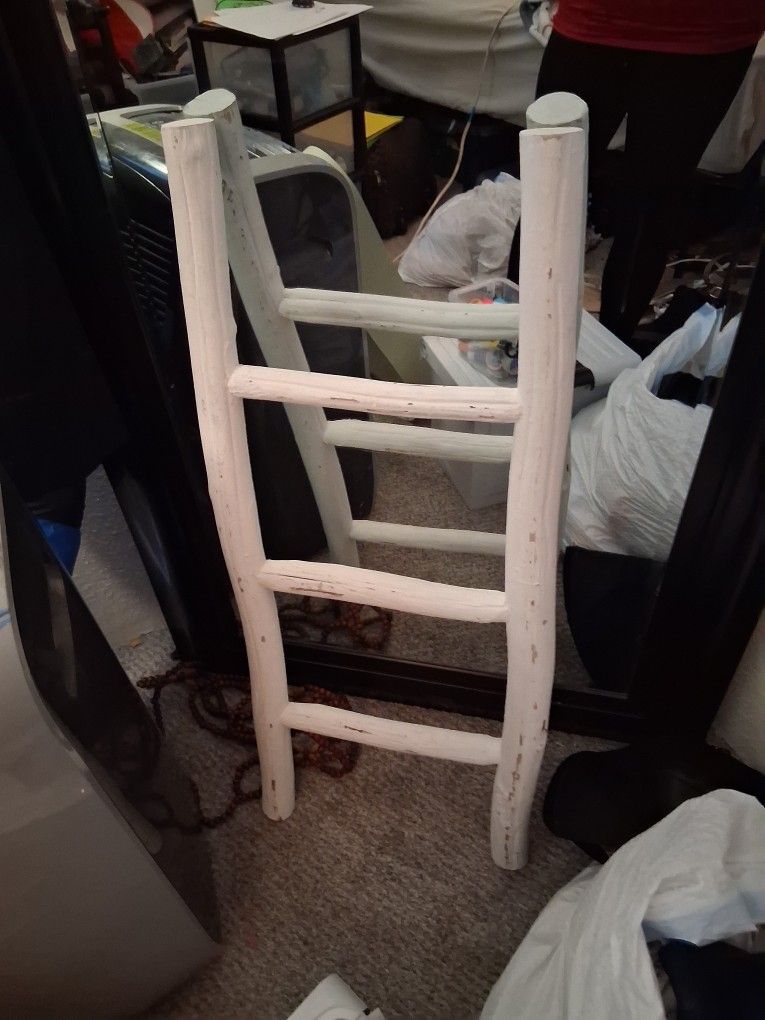 Rustic Small Ladder