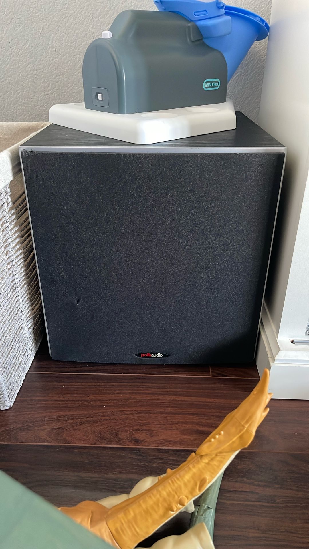 Polk Audio PSW10 10" Powered Subwoofer