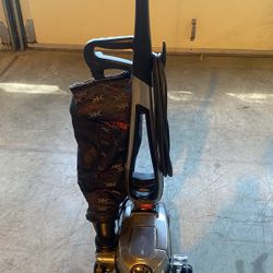 Kirby G10D Vacuum & Full Accessories Pkg