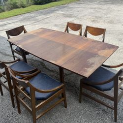 MCM Table And 6 Chairs 