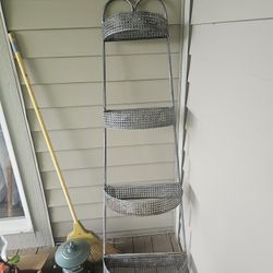 4 Teir Metal Plant Stand