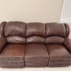 Leather Reclining Sofa / Sofa reclinable de cuero