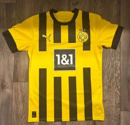 Borussia Dortmund 2022-23 Home Soccer Jersey Puma Men’s Small