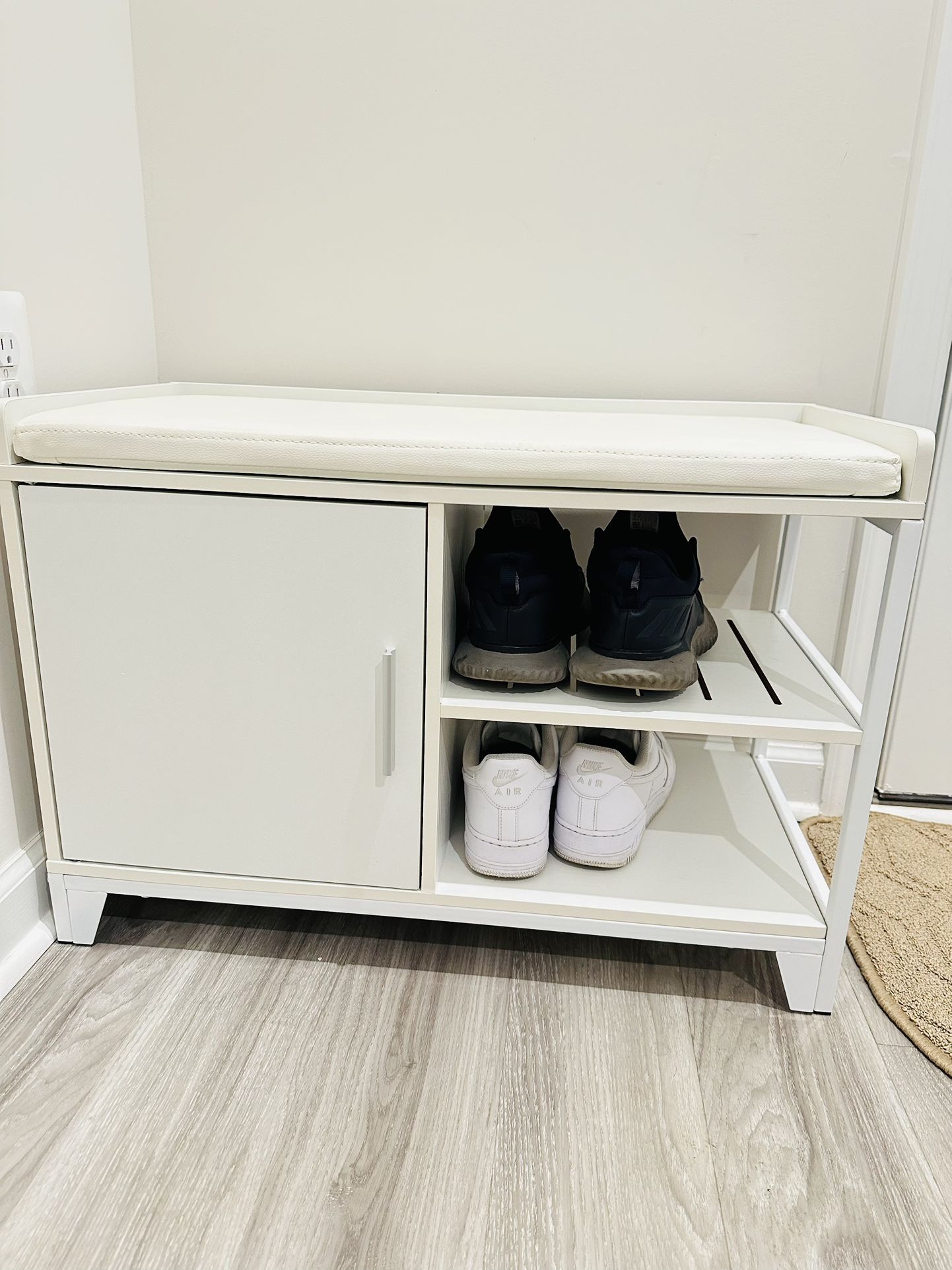 Shoe Bench With Seat And Cubbies