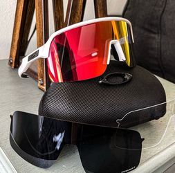 New Oakleys  Box, Pouch Cloth All Included