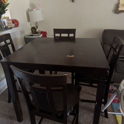 Dining Table Set