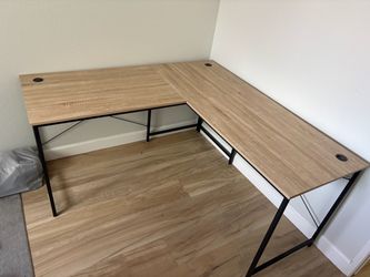 Corner Desk
