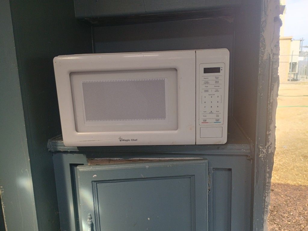 Magic Chef Microwave