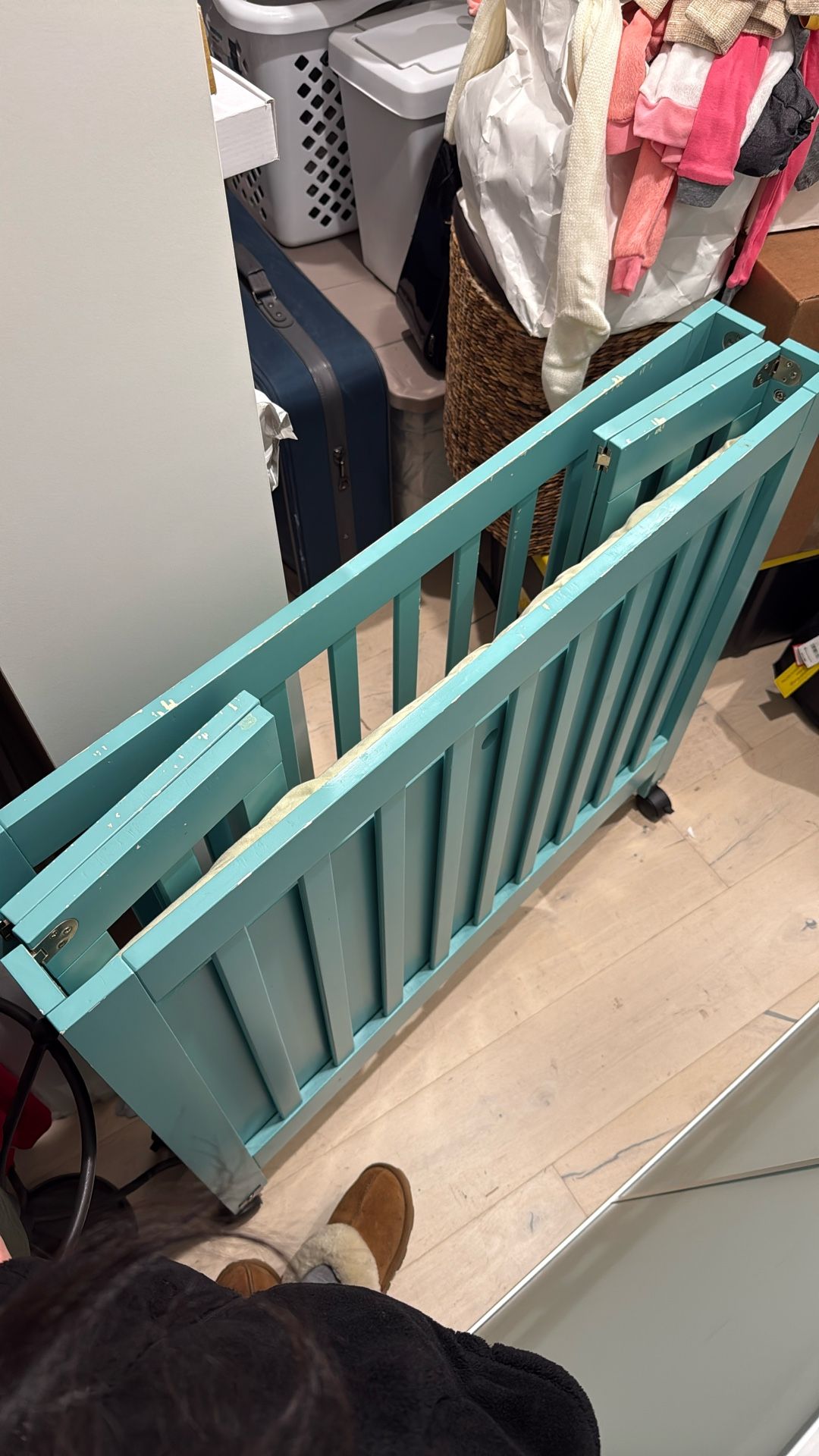 Teal Foldable Crib