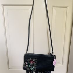 NWOT Black leather purse w/detachable strap