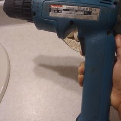 Makita Cordless Driver Drill With Battery Inside
