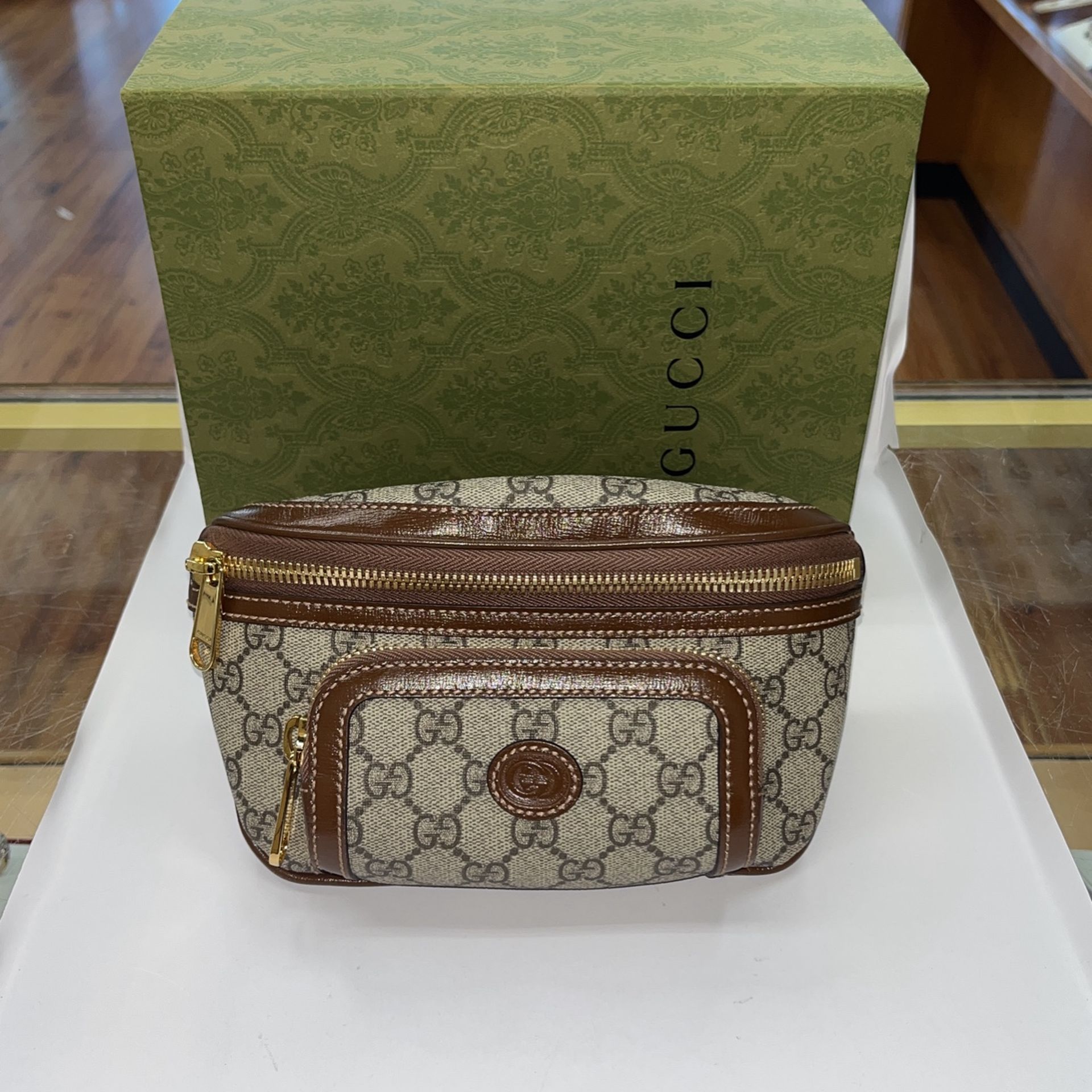 Gucci Belt Bag Interlockin, With Box, In Good Condition, Entrupy Verified