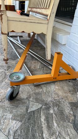 Z style clothes rack