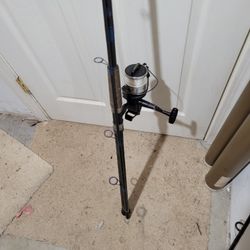 9 foot custom surfcaster and shimano baitrunner 4500 Will Separate 