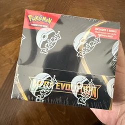 MEGA EVOLUTIONS BOX