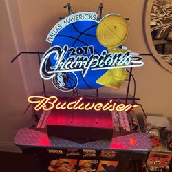 Dallas Mavericks 2011 Champions Neon Budweiser Sign!  Great for a man cave or game room.
