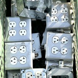ALL FOR $60 ELECTRICAL PLUGS OUTLETS 47Th Ave. And Dobbins In Laveen