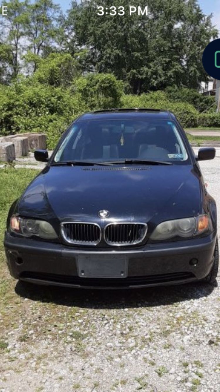 A 2002 BMW 325ix 165000 Miles Motor An Transmission Is Good Just Awesome To Dive In Manua An automatic Radio good