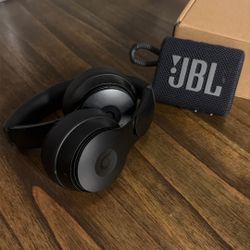 Beats Solo Pro (discontinued) Noise Cancellation And JBL Mini Bundle