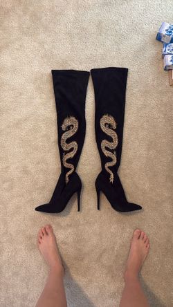 Black Knee High Boots, Golden Dragon Detail Size 8.5
