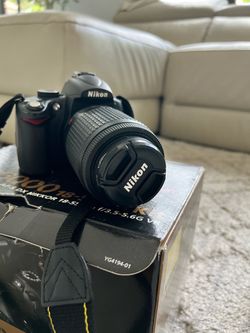 NIKON D5000