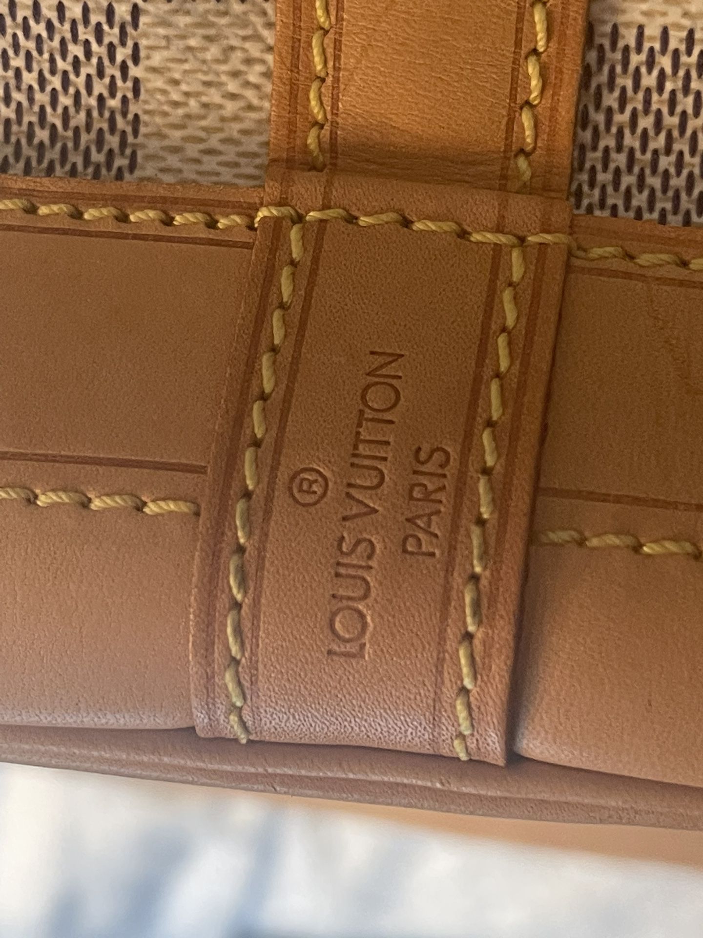 Louis Vuitton Wallet for Sale in Ramsey, NJ - OfferUp