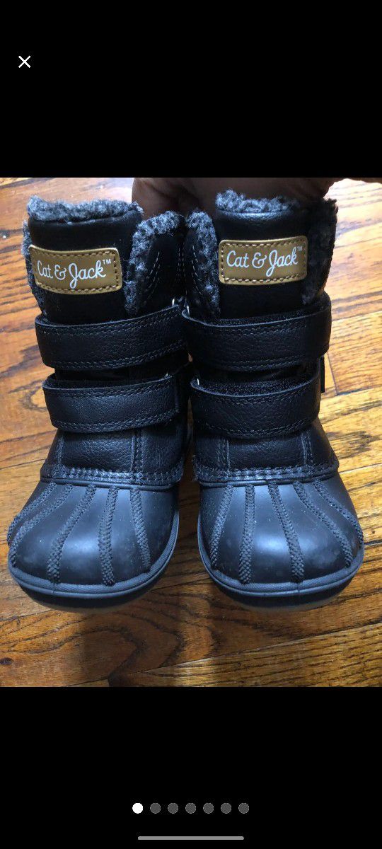 Cat & Jack Toddler Boy Boots Size 7