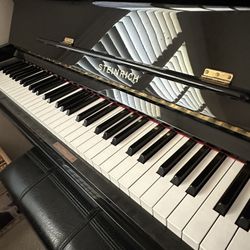 Steinrich Piano