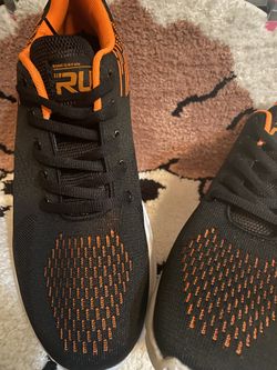 These are brand new fashion, men’s tennis shoes