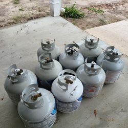 20 lb Propane Tanks 
