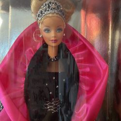 Holiday Barbie, special edition, 1998 by Mattel