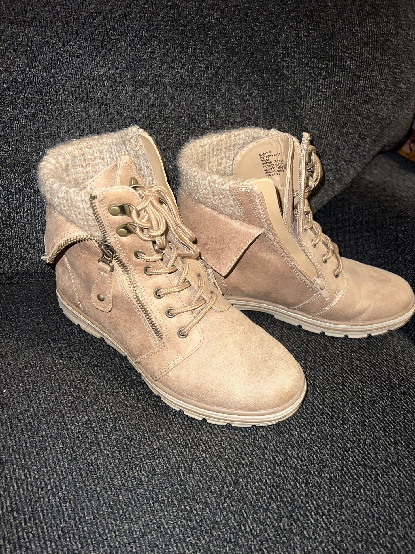 Women’s Combat Boots