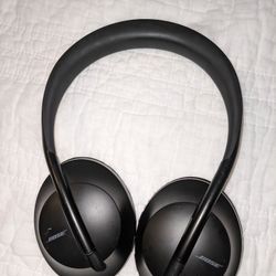 Bose 700 Noise Cancelling Headphones 
