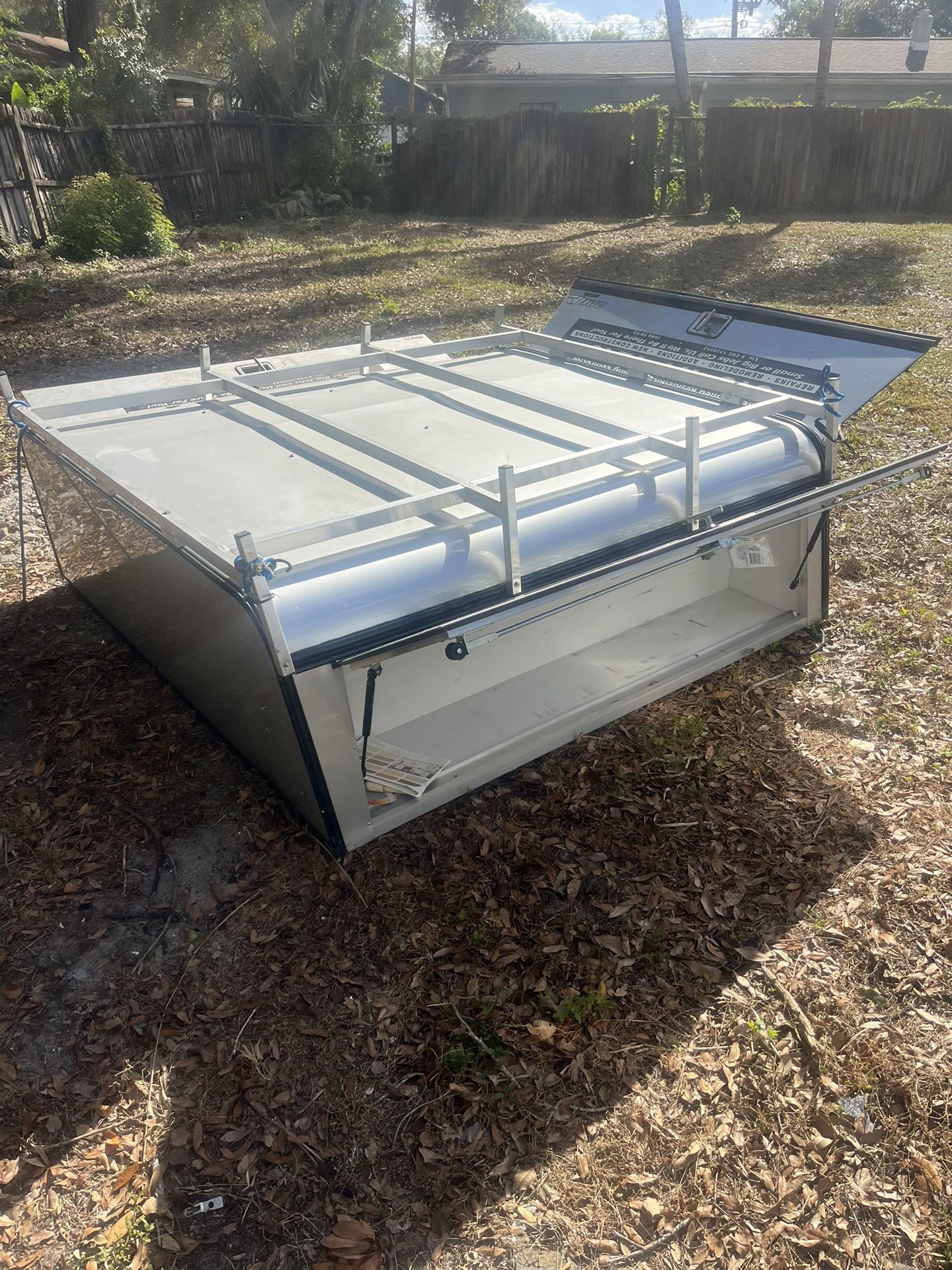 Heavy Duty Topper With Two Side Toolboxes