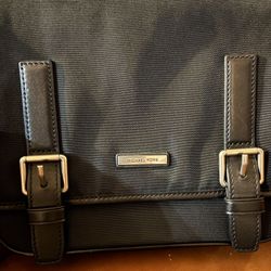 Michael Kors Messenger Bag