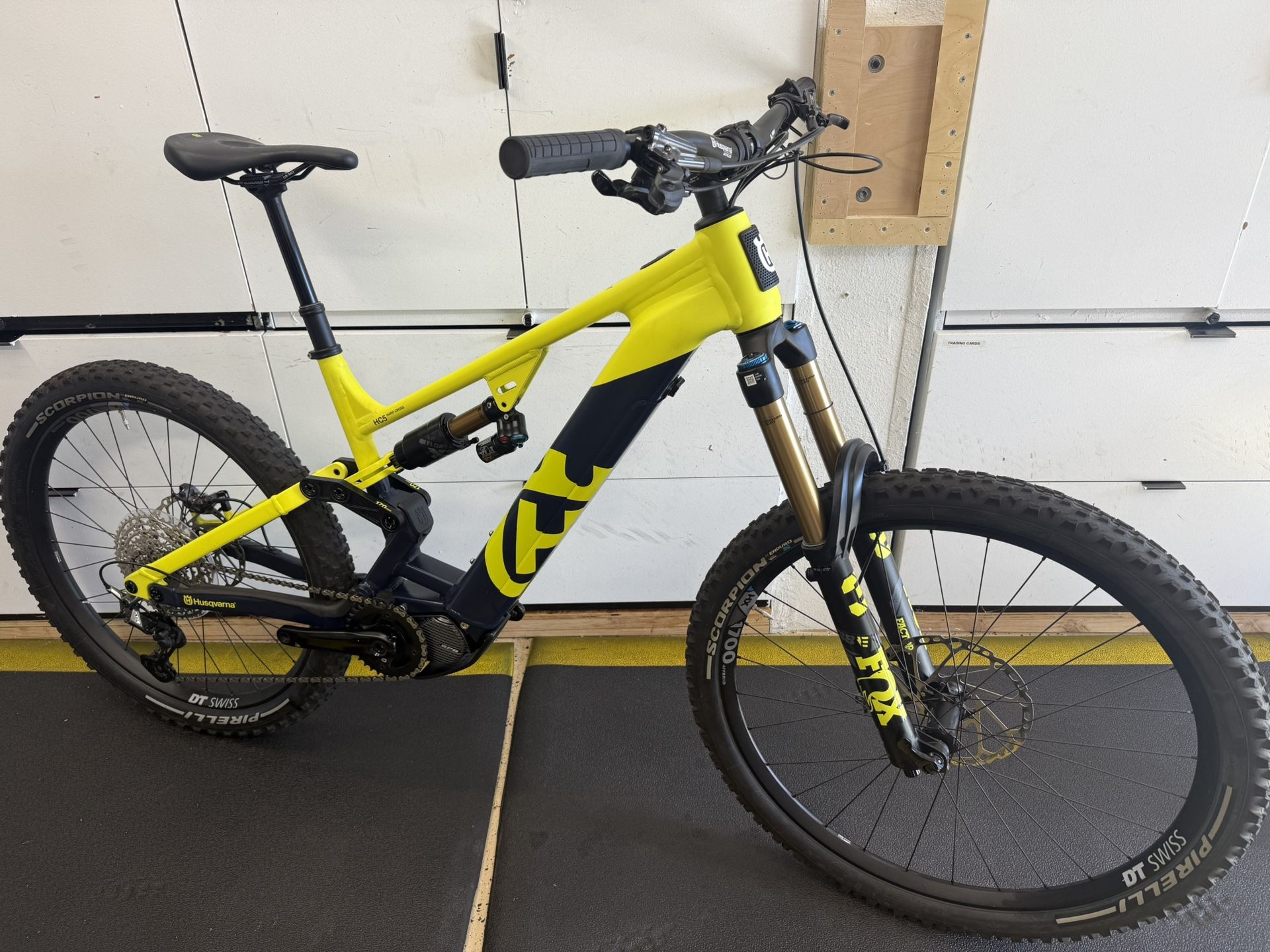 Husqvarna HC5 Carbon Fiber Electric Mountain Bike eMTB