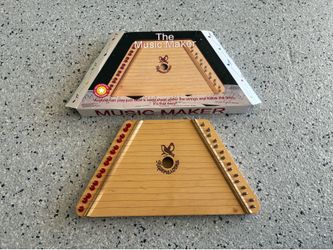 Vintage NEPENENOYKA Music Maker 15 String Lap Harp Zither w/ Box. No Sheet Music