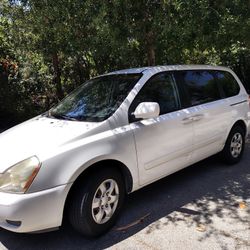 2009 KIA Sedona