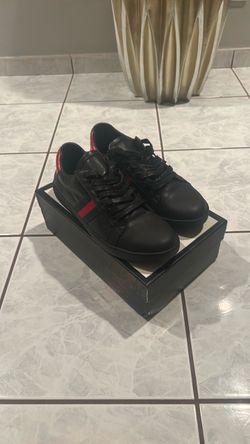 Gucci Ace Low-Top Sneakers Black Leather