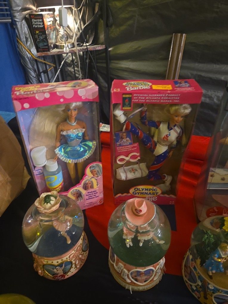 First Print  Vintage (ORIGINAL) Barbie Collectibles 