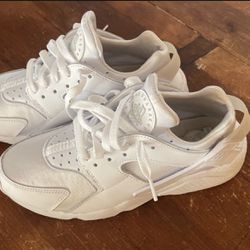 Nike Huarache Triple White Womens Size 8