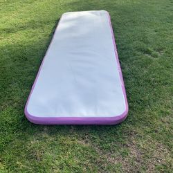 SuperTrak  Inflatibke Tumbling  Pad