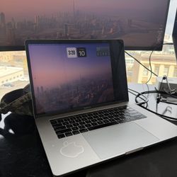 MacBook Pro 15 inch 2018