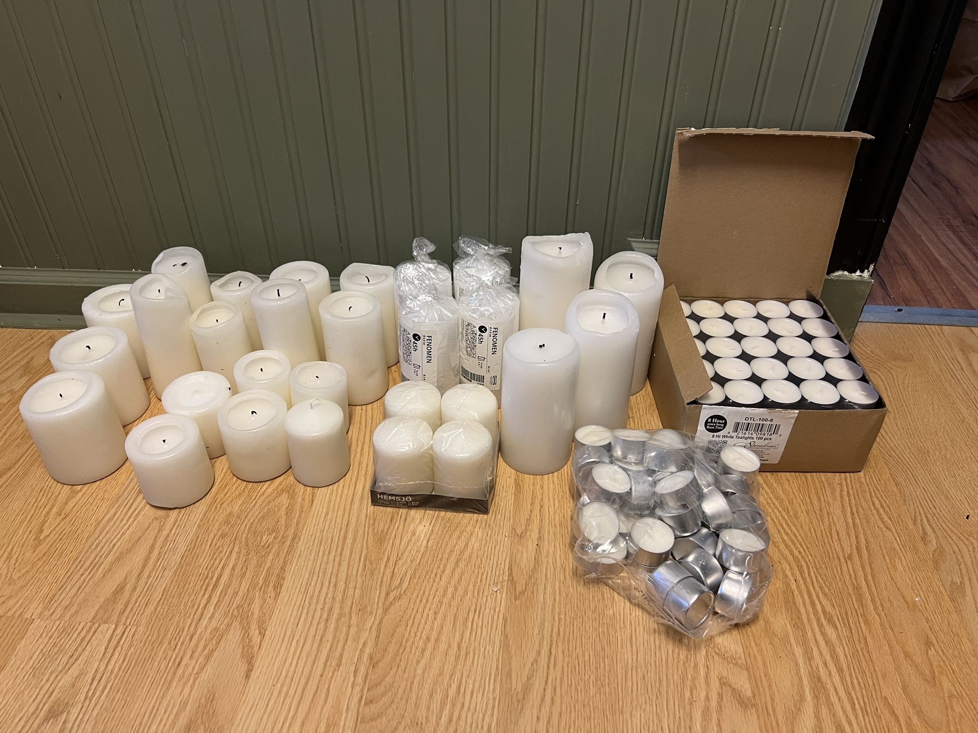 Pillar Candles & Tea lights 