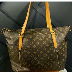 LV Totally GM Monogram