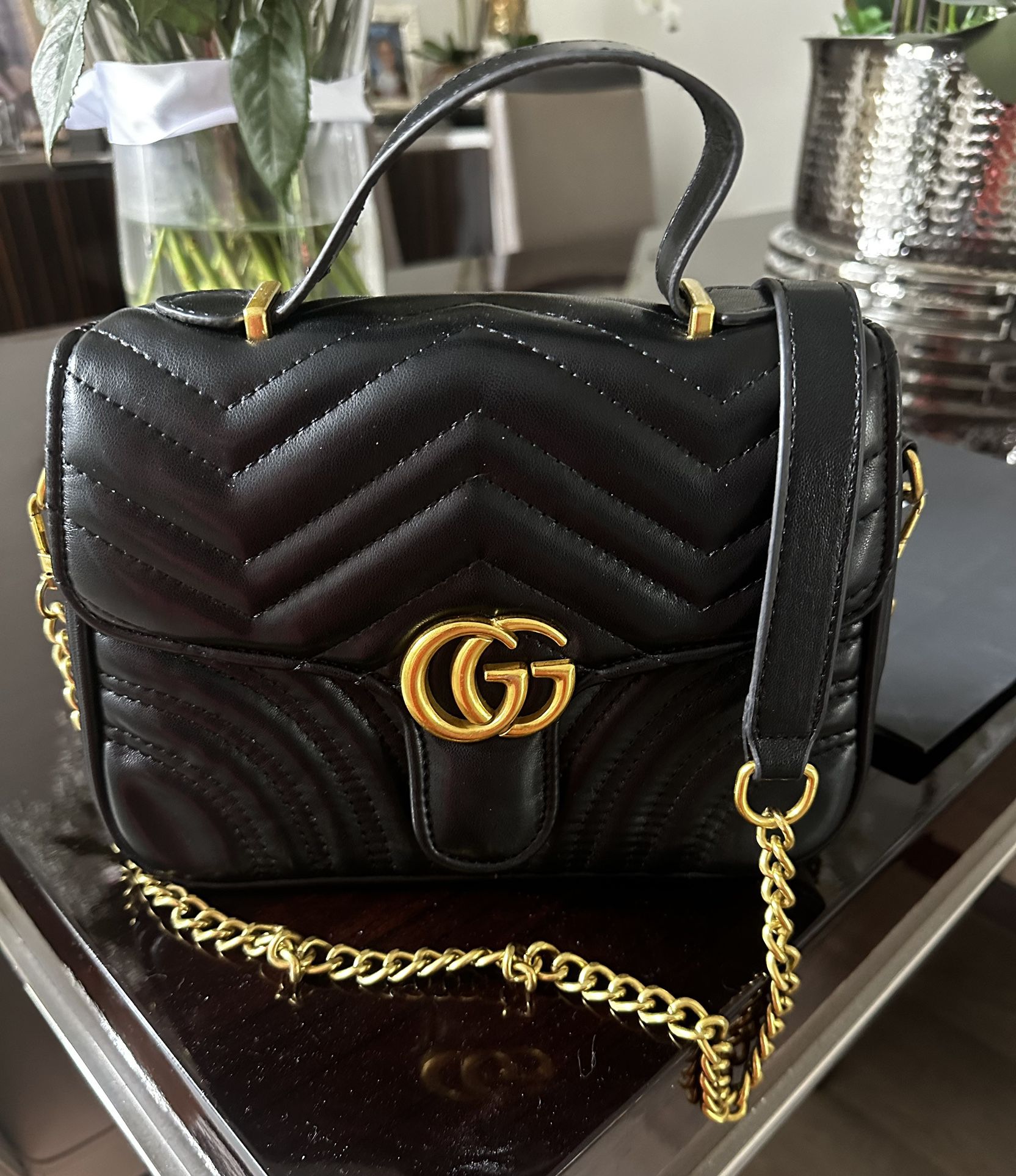 Gucci Black Leather GG Marmont Small Top Handle Bag